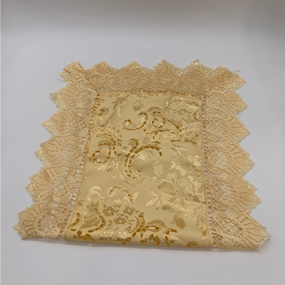 Set Of 4 Antique Italian Style Champagne Gold Motif Lace Furniture Runner Doily - Picture 11 of 11